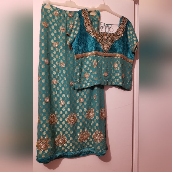 3 PIECE INDIAN OUTFIT - Picture 6 of 15